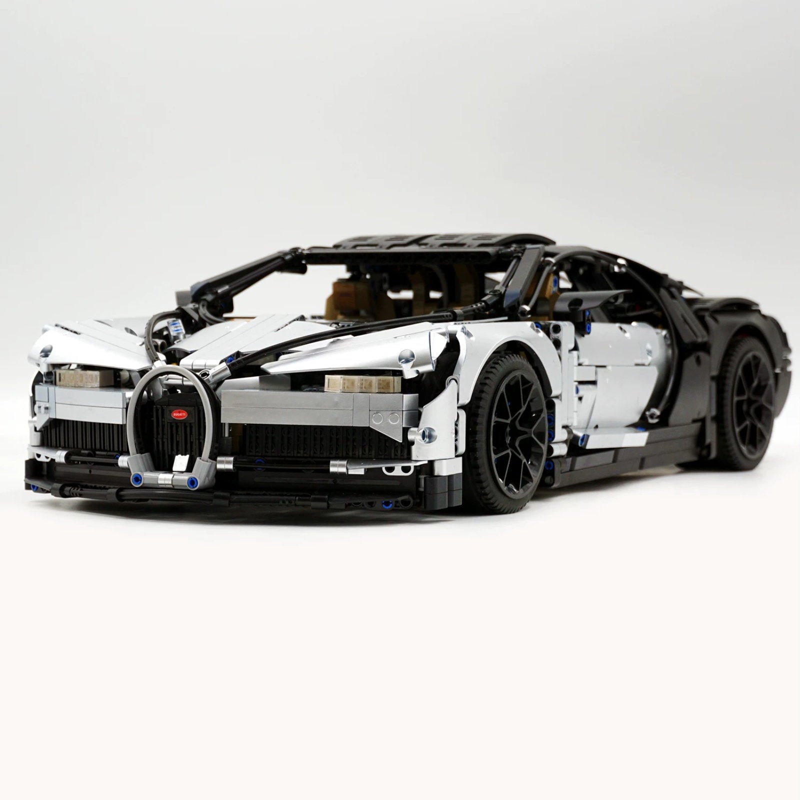 Bugatti chiron-1:8 scale