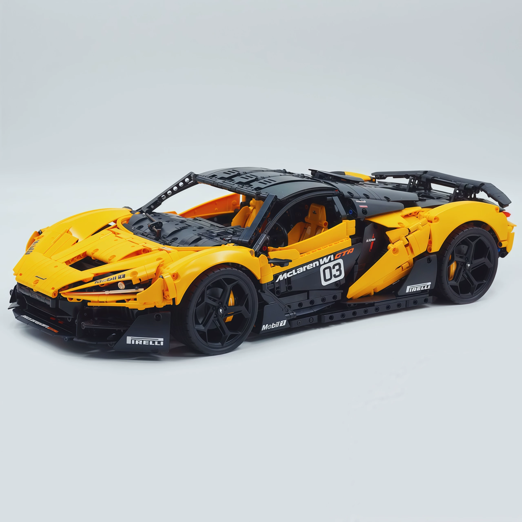 Mclaren W1 -1: 8 scale